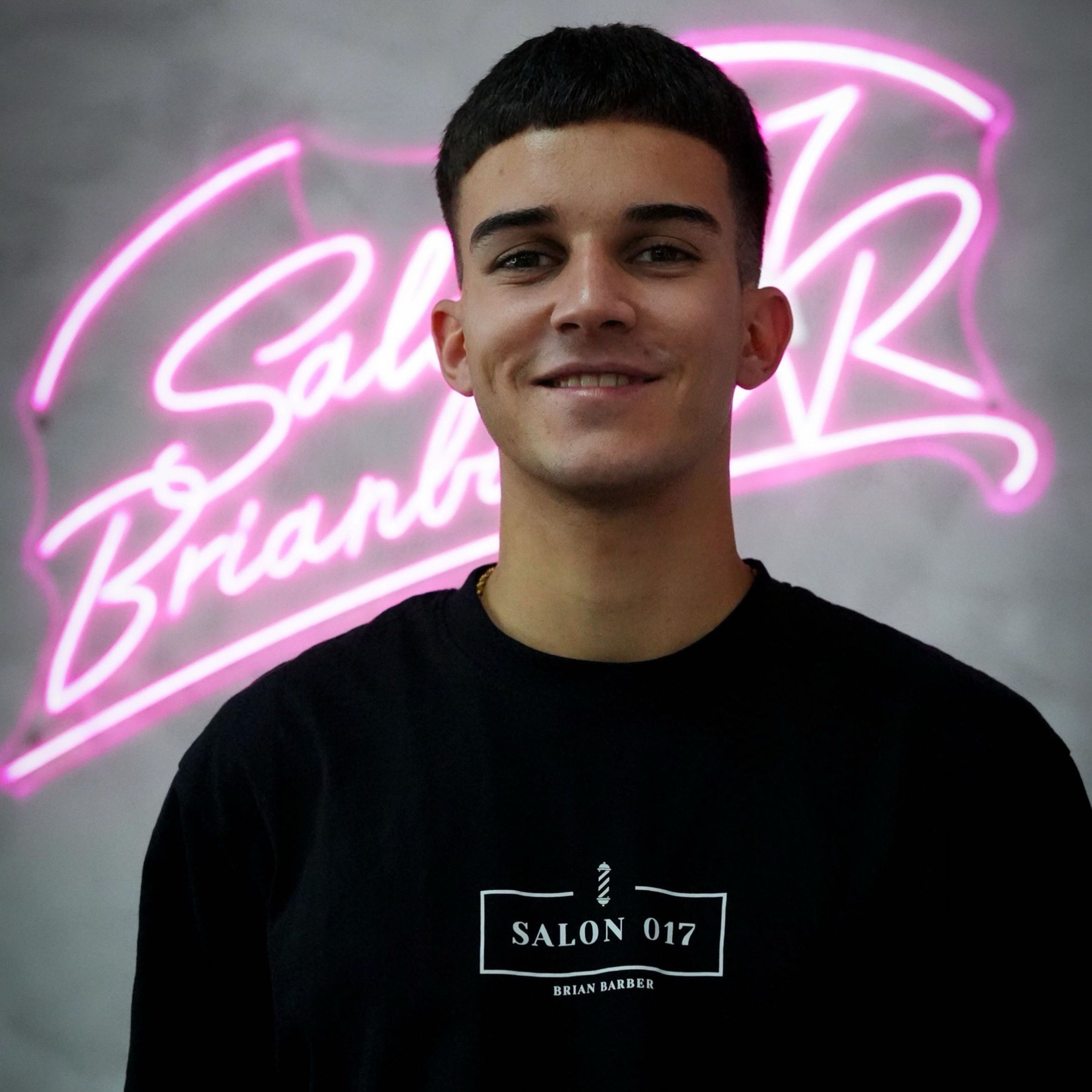 Retrato de Cesar Bellido, barbero de Salón 017